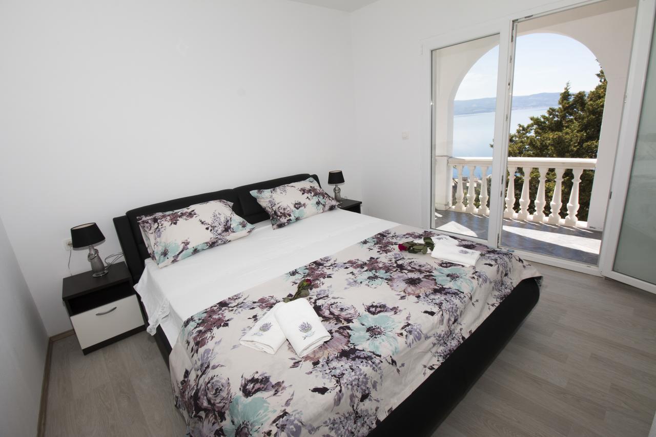 오미스 Apartman Horizont 아파트 외부 사진
