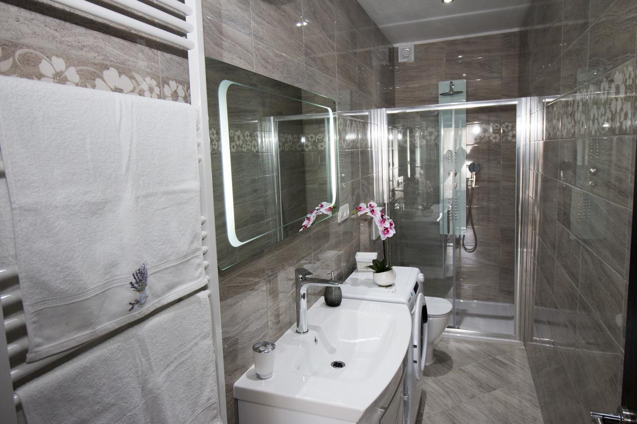 오미스 Apartman Horizont 아파트 외부 사진